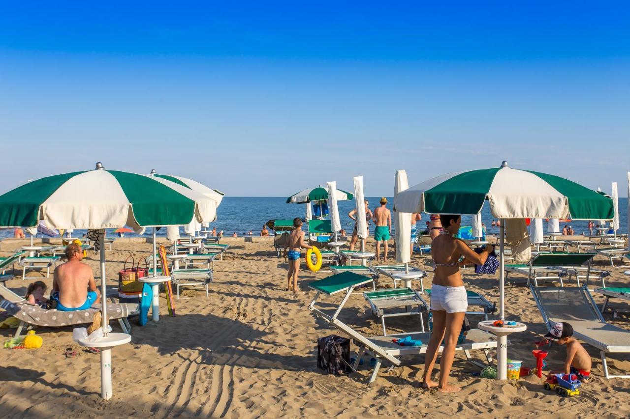 Tigli Lido Altanea Apartment Caorle Exterior photo
